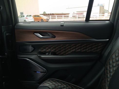 Used 2022 Jeep Grand Cherokee Summit w/ Advanced Protech Group IV image 67