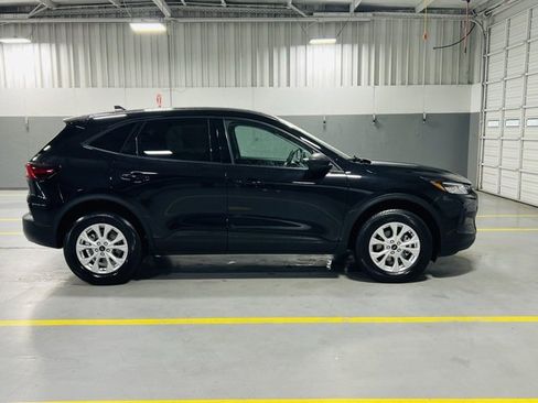 Used 2025 Ford Escape Active image 18