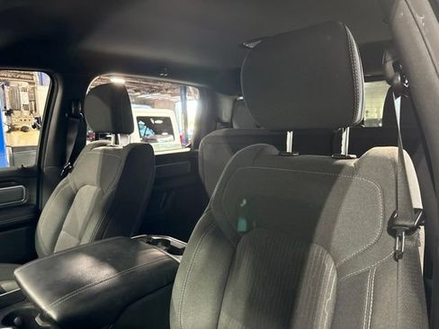 Used 2022 RAM 1500 Big Horn AWD/4WD image 9