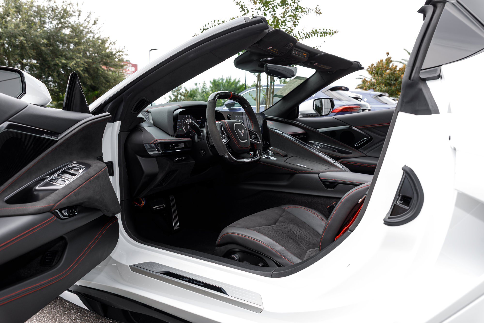 Used 2024 Chevrolet Corvette Z06 w/ Stealth Interior Trim Package RWD image 25