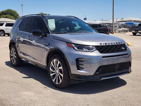 Used 2025 Land Rover Discovery Sport Dynamic SE AWD/4WD image 3