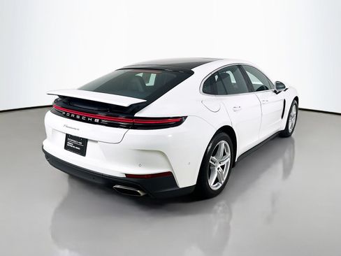 Used 2025 Porsche Panamera RWD image 5