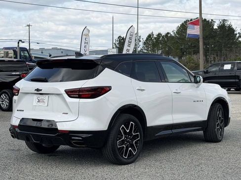 Used 2023 Chevrolet Blazer RS FWD image 9