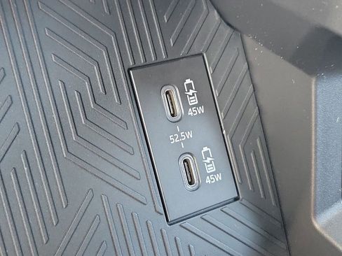 New 2025 Toyota Tacoma SR5 image 31