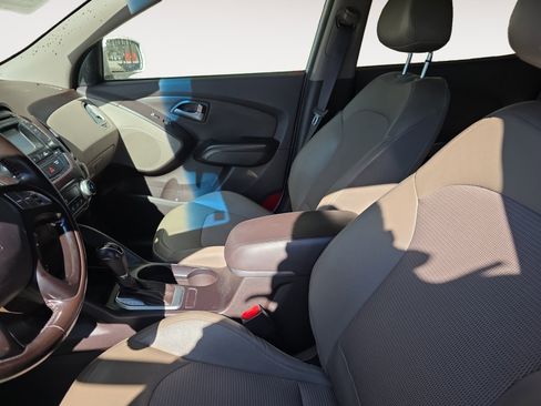 Used 2015 Hyundai Tucson SE image 20