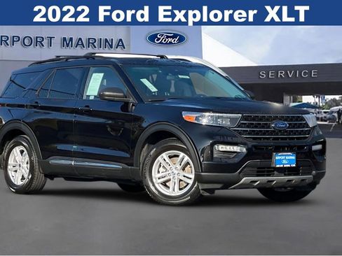 Certified 2022 Ford Explorer XLT w/ Equipment Group 202A image 2