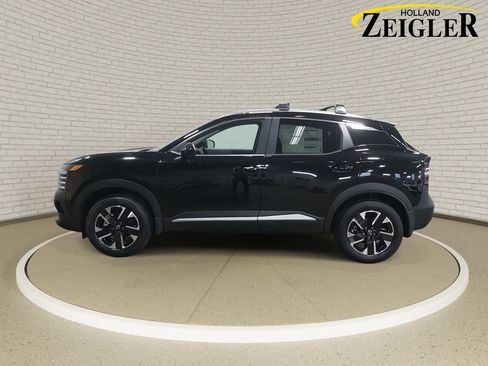 New 2026 Nissan Kicks SV w/ Cold Weather Package image 8