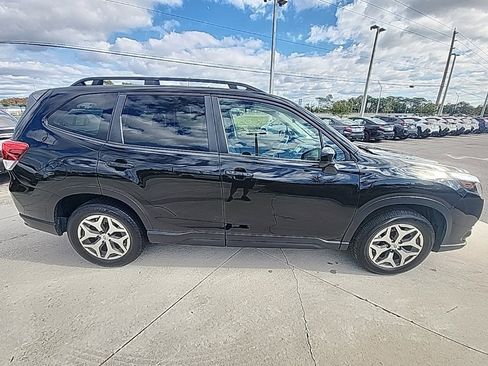 Certified 2024 Subaru Forester Premium image 7