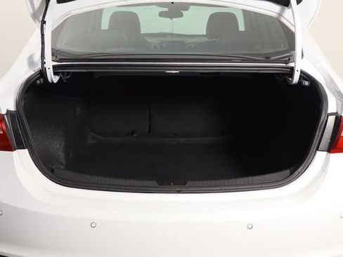 Used 2024 Chevrolet Malibu LS FWD image 21