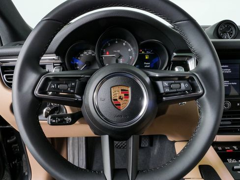 New 2026 Porsche Macan AWD/4WD image 9