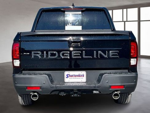 New 2026 Honda Ridgeline Black Edition image 4