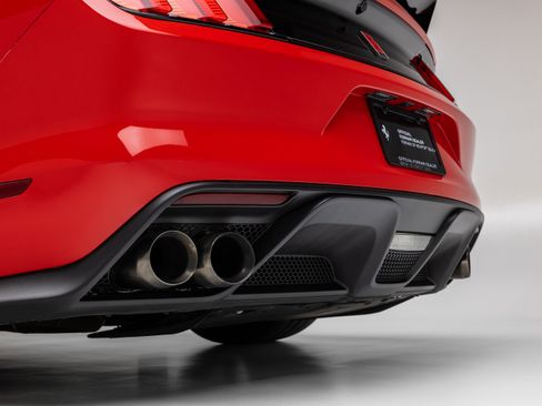 Used 2016 Ford Mustang Shelby GT350R w/ GT350R Equipment Group 920A image 18