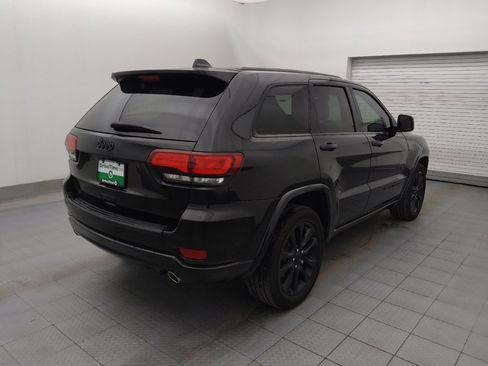 Used 2019 Jeep Grand Cherokee Altitude image 9