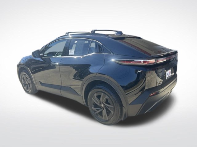 Used 2026 Toyota C-HR AWD/4WD image 7