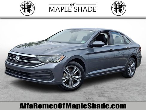 Used 2024 Volkswagen Jetta SE FWD image 1
