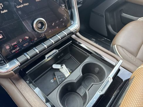 Used 2025 GMC Yukon XL Denali Ultimate w/ LPO, Floor Liner Package AWD/4WD image 42