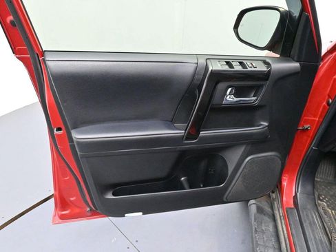 Used 2023 Toyota 4Runner 40th Anniversary SE AWD/4WD image 9