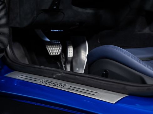 Used 2025 Ferrari Roma Spider image 33