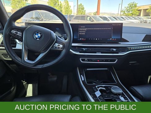 Used 2025 BMW X5 xDrive50e AWD/4WD image 26