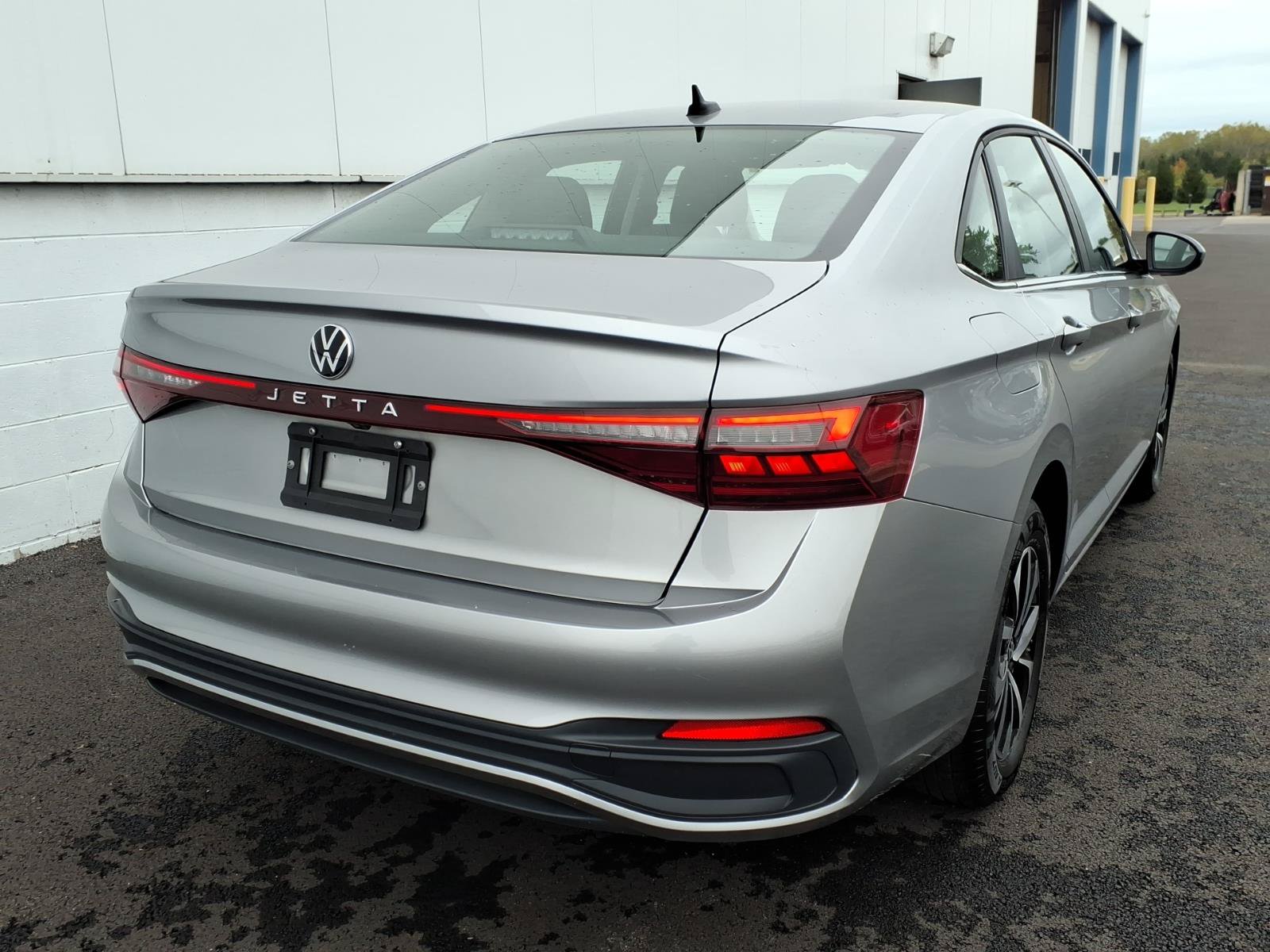 Used 2025 Volkswagen Jetta S FWD image 6