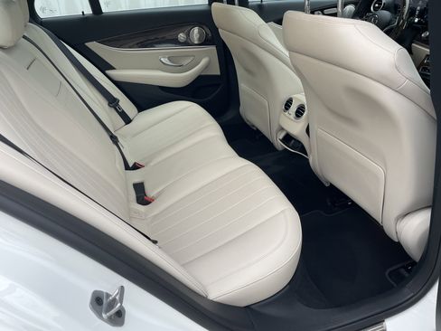 Certified 2022 Mercedes-Benz E 450 4MATIC Sedan image 43