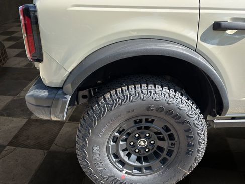New 2026 Ford Bronco Badlands AWD/4WD image 8
