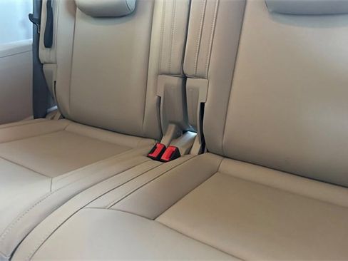 Used 2019 Volkswagen Atlas SE w/ Panoramic Sunroof Package image 15