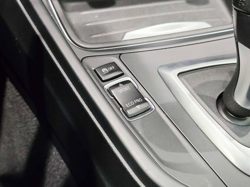 Used 2013 BMW 328i xDrive Sedan image 16