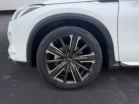 Certified 2023 INFINITI QX50 Sensory AWD/4WD image 13