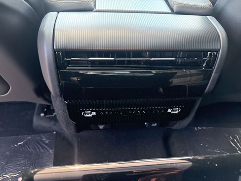 New 2026 Jeep Grand Wagoneer Summit AWD/4WD image 25