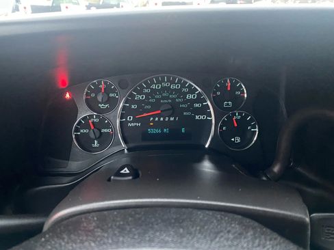 Used 2016 Chevrolet Express 3500 LT w/ LT Preferred Equipment Group image 11