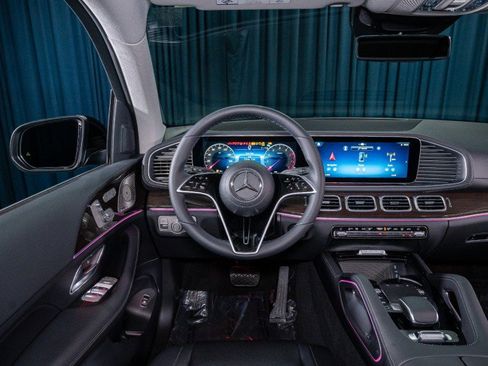 New 2026 Mercedes-Benz GLS 450 4MATIC image 13