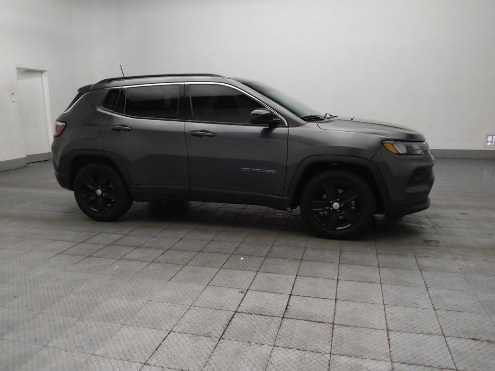Used 2022 Jeep Compass Latitude w/ Sun and Sound Group FWD image 11