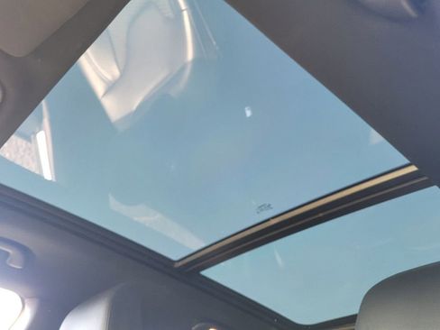 Used 2023 Jeep Compass Latitude w/ Sun and Sound Group image 19