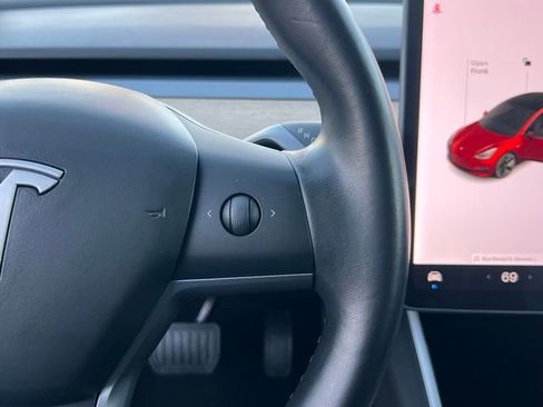 Used 2018 Tesla Model 3 Long Range image 21