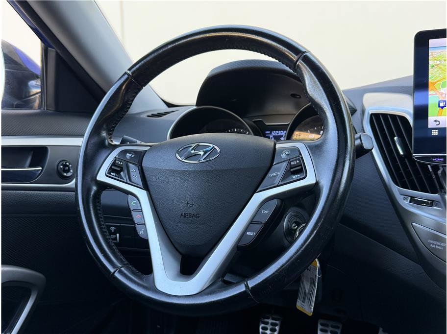 Used 2014 Hyundai Veloster w/ Style Package 02 FWD image 8
