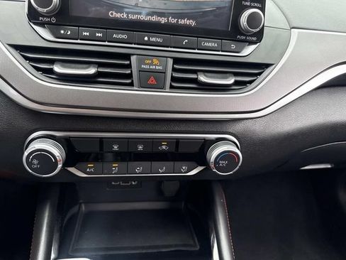Used 2024 Nissan Altima 2.5 SR FWD image 26