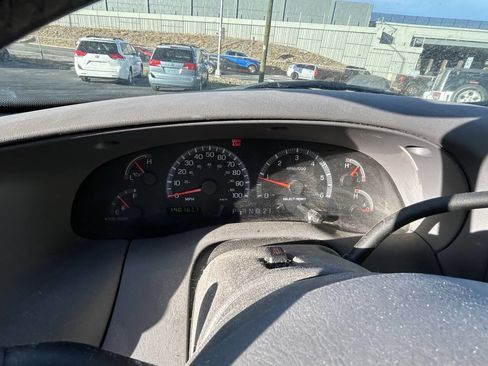 Used 2001 Ford F150 XLT image 17