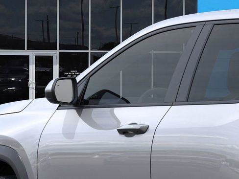 New 2026 Chevrolet Equinox LT image 12