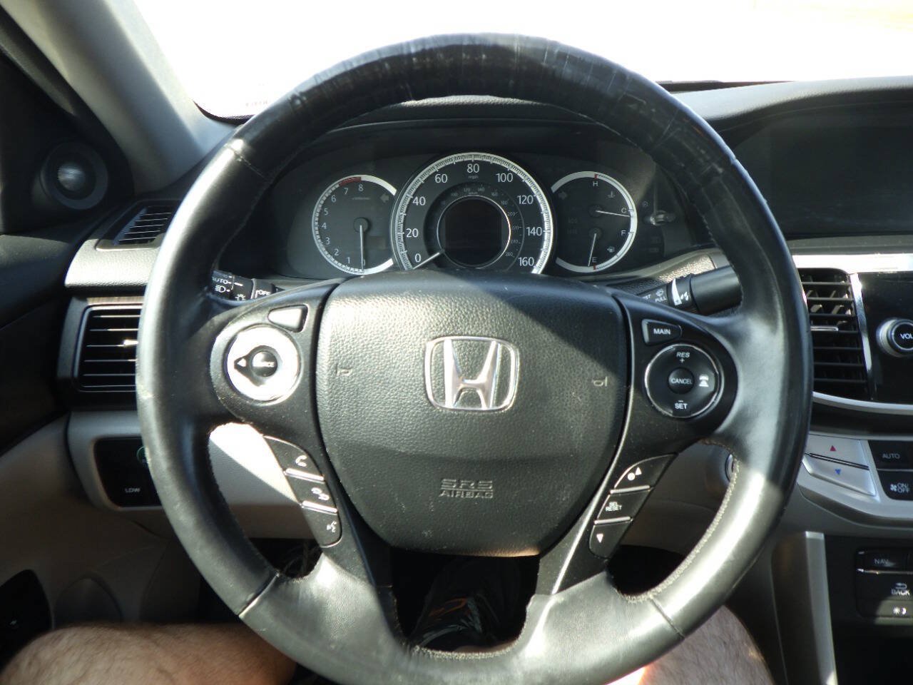 Used 2013 Honda Accord Touring image 24