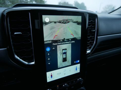 Used 2024 Ford Ranger XLT image 26