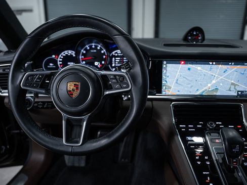 Used 2020 Porsche Panamera 4S AWD/4WD image 23