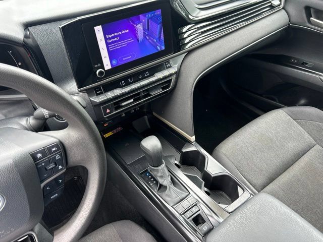 Used 2025 Toyota Camry LE FWD image 32