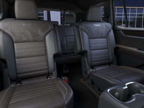 New 2026 GMC Acadia Denali Ultimate AWD/4WD image 41
