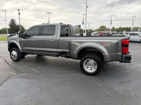 Used 2024 Ford F450 Platinum w/ FX4 Off-Road Package AWD/4WD image 5