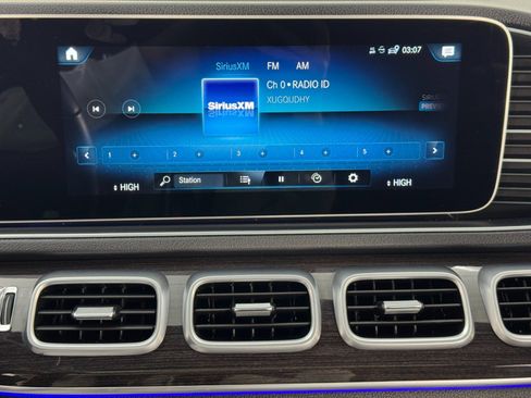 Used 2021 Mercedes-Benz GLE 350 w/ Premium Package image 27