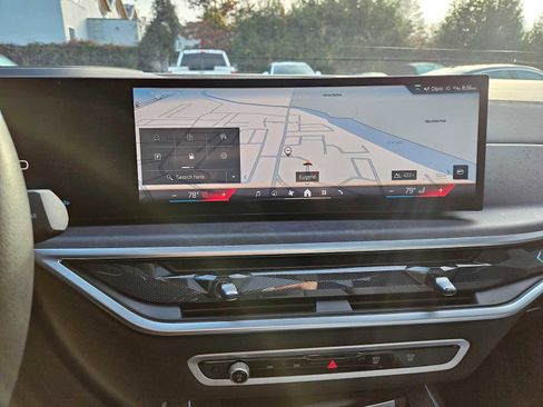 Used 2025 BMW X7 xDrive40i w/ Executive Package image 30