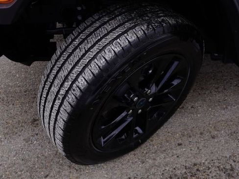 Certified 2025 Jeep Wrangler Unlimited Sahara w/ Safety Group image 13