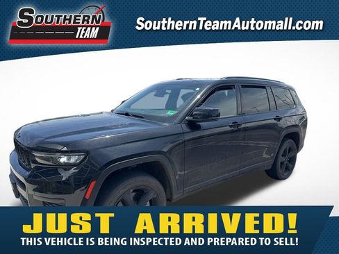 Used 2023 Jeep Grand Cherokee L Laredo AWD/4WD image 1
