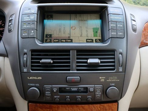 Used 2004 Lexus LS 430 image 36